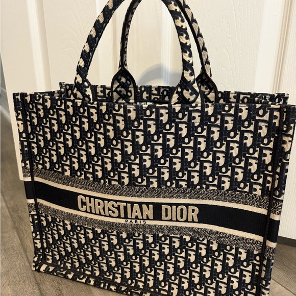 Dior Blue and White Tote Bag - Picture 4 of 5